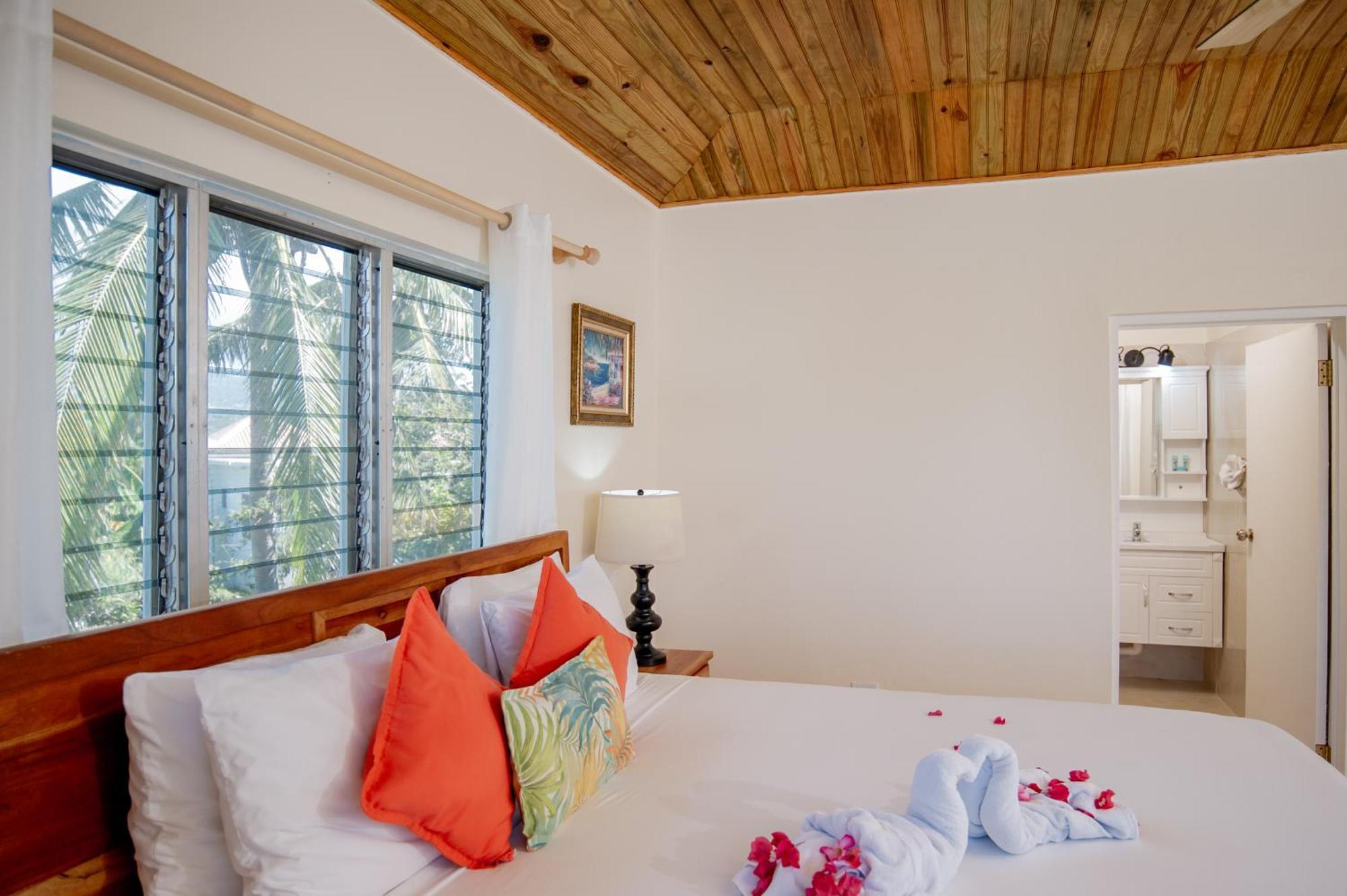 Beyond Sunset Resort & Villas Treasure Beach Dış mekan fotoğraf