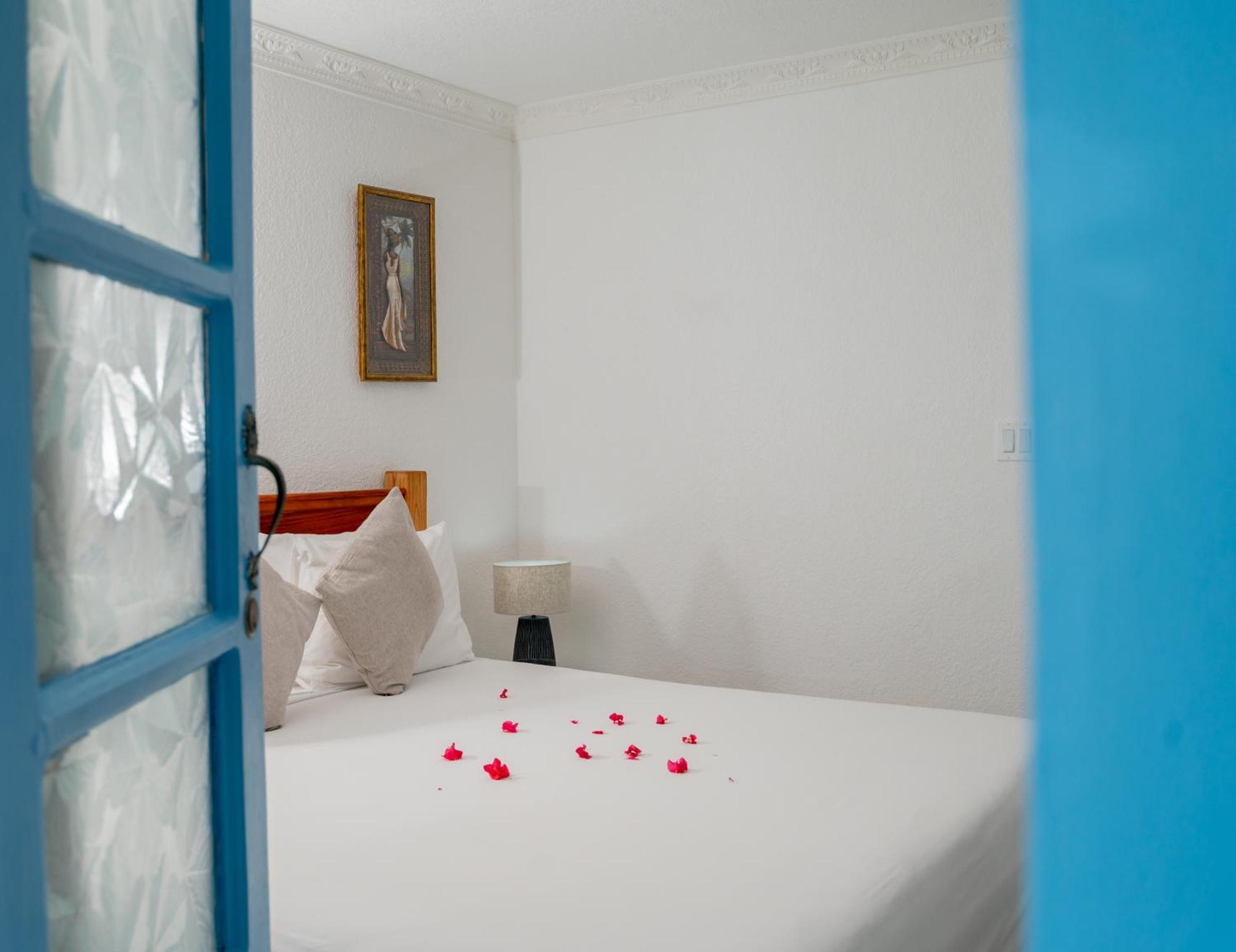 Beyond Sunset Resort & Villas Treasure Beach Dış mekan fotoğraf