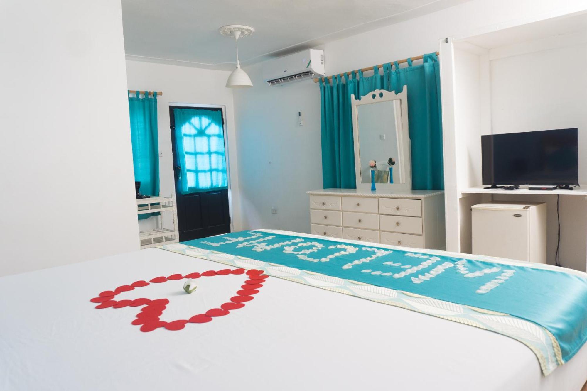 Beyond Sunset Resort & Villas Treasure Beach Dış mekan fotoğraf